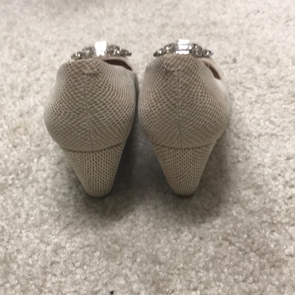 BCBG beige wedges - Picture 2 of 6